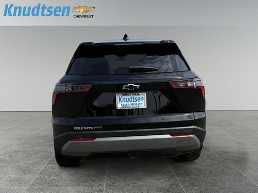 Mosaic Black Metallic 2026 Chevrolet Equinox 1LT