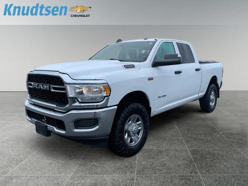 2019 RAM 2500 Tradesman Crew Cab 4x4 6'4' Box