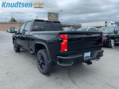 Black 2026 Chevrolet Silverado 2500 High Country