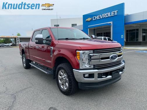 RUBY RED METALLIC 2017 Ford F-250 Lariat