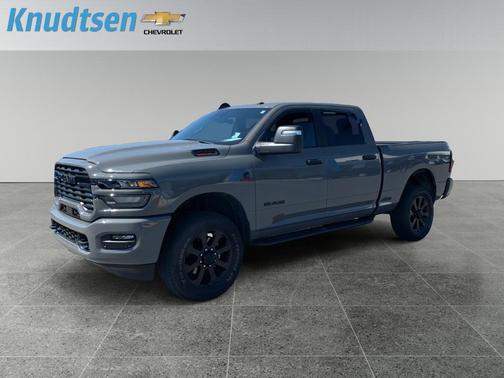 Ceramic Gray Clearcoat 2026 RAM 2500 Big Horn Crew Cab 4x4 6'4' Box