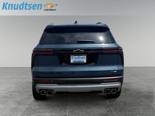 Lakeshore Blue Metallic 2026 Chevrolet Traverse AWD Z71