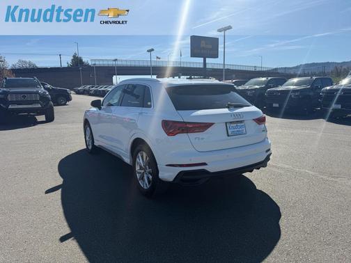 2024 Audi Q3 45 S line Premium Plus