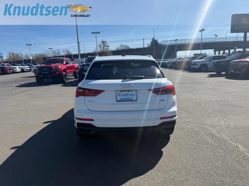 2024 Audi Q3 45 S line Premium Plus