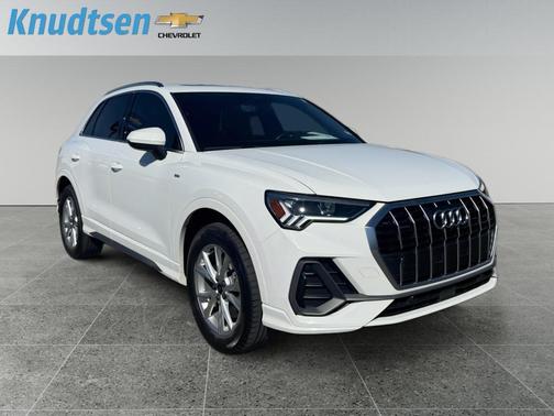 2024 Audi Q3 45 S line Premium Plus