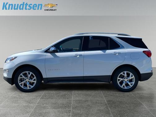 White 2018 Chevrolet Equinox Premier