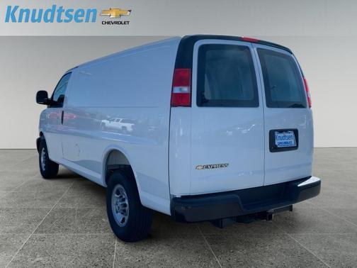Summit White 2026 Chevrolet Express 2500 Work Van