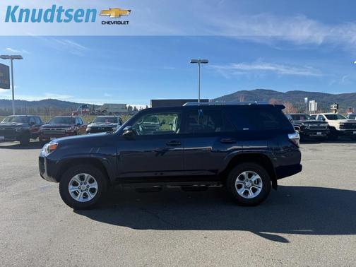 Nautical Blue Metallic 2017 Toyota 4Runner SR5 Premium