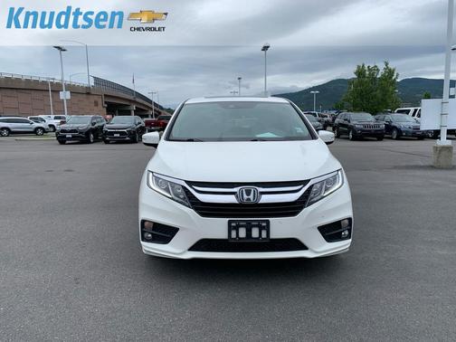 White Diamond Pearl 2019 Honda Odyssey EX-L