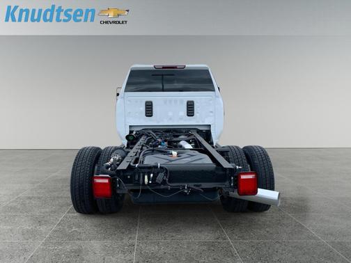 Summit White 2026 Chevrolet Silverado 3500 WT