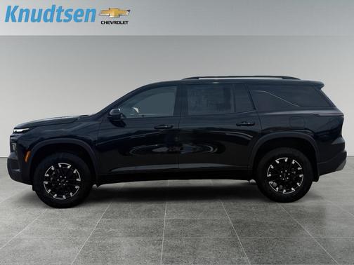 Mosaic Black Metallic 2026 Chevrolet Traverse AWD Z71