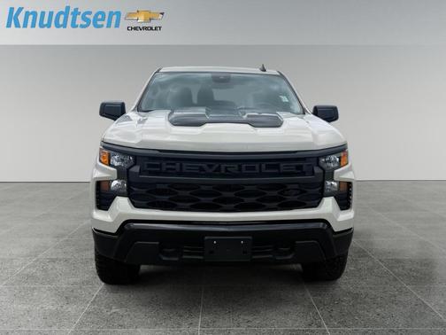 White Sands 2026 Chevrolet Silverado 1500 Custom Trail Boss