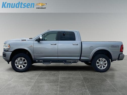 2021 RAM 2500 Laramie Crew Cab 4x4 6'4' Box