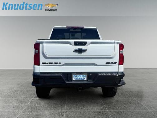 Summit White 2026 Chevrolet Silverado 1500 ZR2