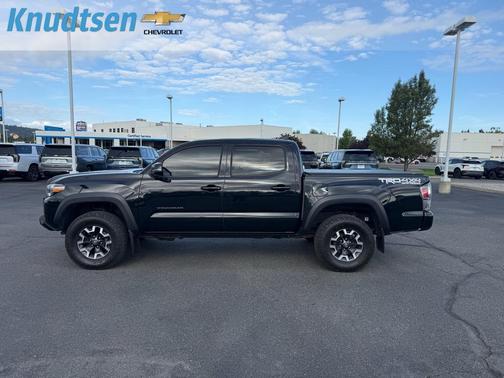 Midnight Black Metallic 2021 Toyota Tacoma TRD Off Road