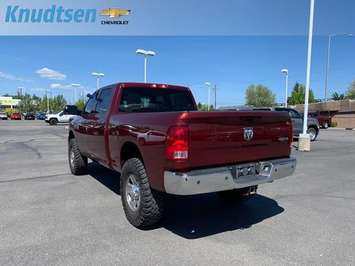 Delmonico Red Pearlcoat 2018 RAM 2500 Tradesman Crew Cab 4x4 6'4' Box