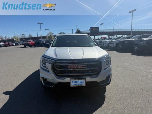 2022 GMC Terrain AWD AT4