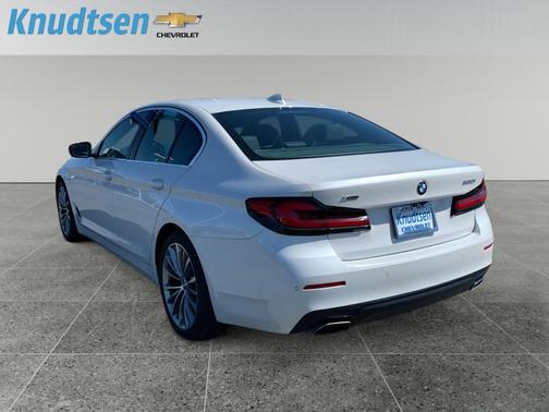 Mineral White Metallic 2023 BMW 530 i xDrive