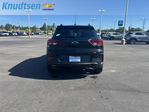 Mosaic Black Metallic 2023 Chevrolet Trailblazer RS