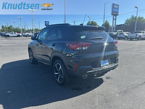 Mosaic Black Metallic 2023 Chevrolet Trailblazer RS