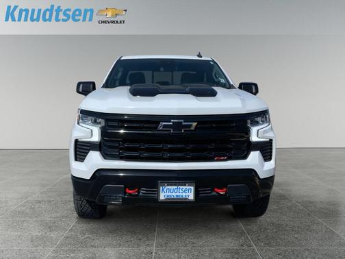 Summit White 2022 Chevrolet Silverado 1500 LT Trail Boss