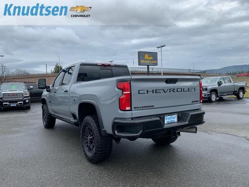 2025 Chevrolet Silverado 2500 4WD Crew Cab Standard Bed ZR2