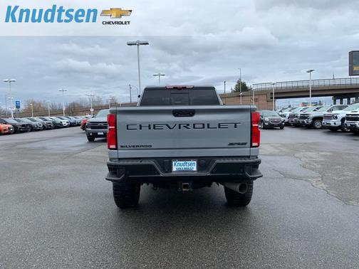 2025 Chevrolet Silverado 2500 4WD Crew Cab Standard Bed ZR2