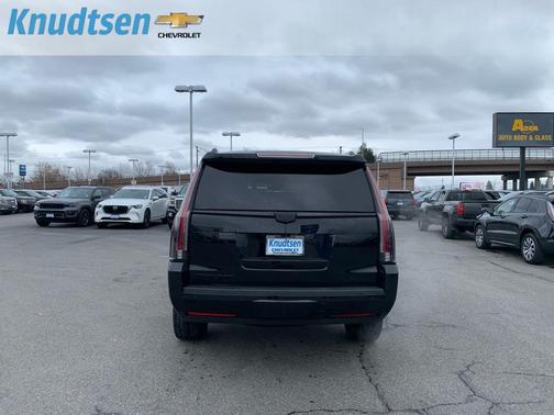 2020 Cadillac Escalade Platinum