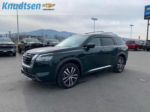 2023 Nissan Pathfinder Platinum 4WD
