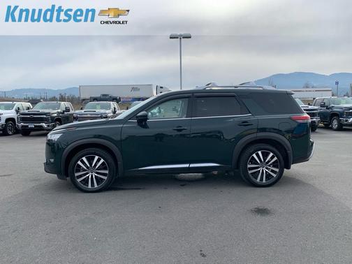 2023 Nissan Pathfinder Platinum 4WD