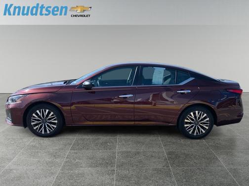 Garnet Pearl Metallic 2024 Nissan Altima 2.5 SV
