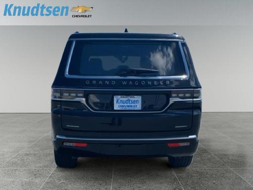 Diamond Black Crystal Pearlcoat 2022 Jeep Grand Wagoneer Series III 4x4