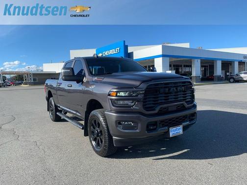 2025 RAM 2500 Big Horn Crew Cab 4x4 6'4' Box