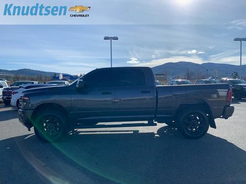 2025 RAM 2500 Big Horn Crew Cab 4x4 6'4' Box