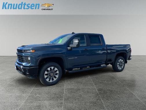 Lakeshore Blue Metallic 2026 Chevrolet Silverado 2500 Custom