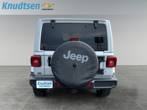 2024 Jeep Wrangler 4-Door Sahara 4x4