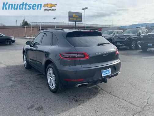 2018 Porsche Macan Base