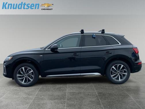 2022 Audi Q5 45 S line Premium