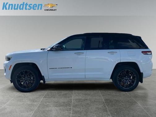 2025 Jeep Grand Cherokee Summit