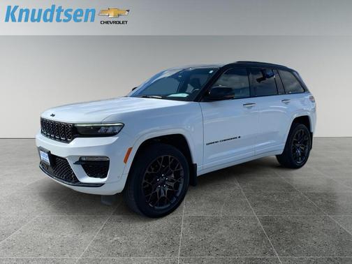 2025 Jeep Grand Cherokee Summit