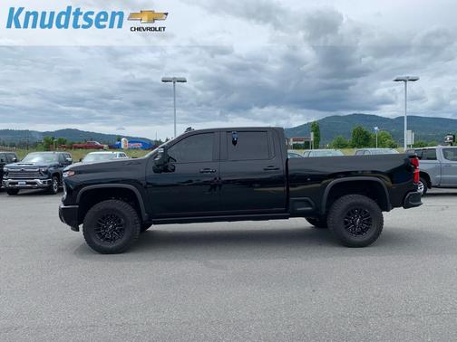 Black 2025 Chevrolet Silverado 2500 4WD Crew Cab Standard Bed ZR2