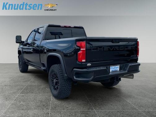 Black 2025 Chevrolet Silverado 2500 4WD Crew Cab Standard Bed ZR2