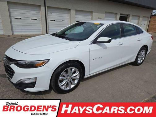 Summit White 2025 Chevrolet Malibu LT