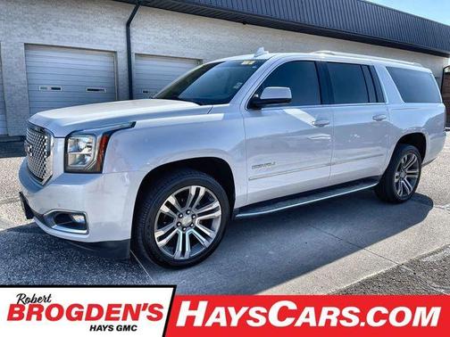 White Frost Tri-Coat 2017 GMC Yukon XL Denali