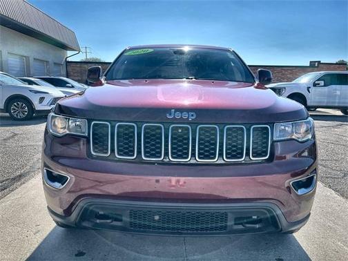 2020 Jeep Grand Cherokee Laredo