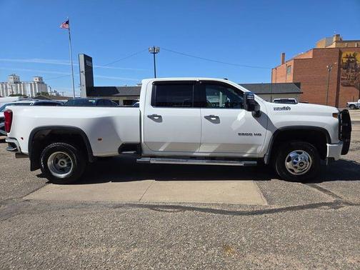 Summit White 2022 Chevrolet Silverado 3500 High Country