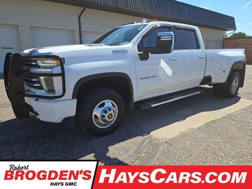 Summit White 2022 Chevrolet Silverado 3500 High Country