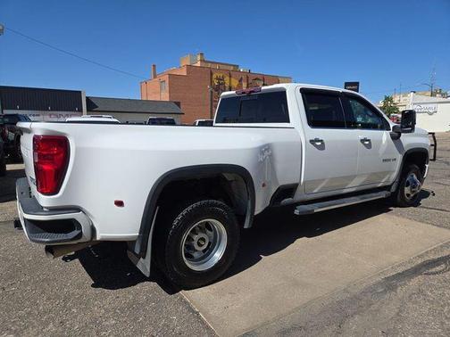 Summit White 2022 Chevrolet Silverado 3500 High Country