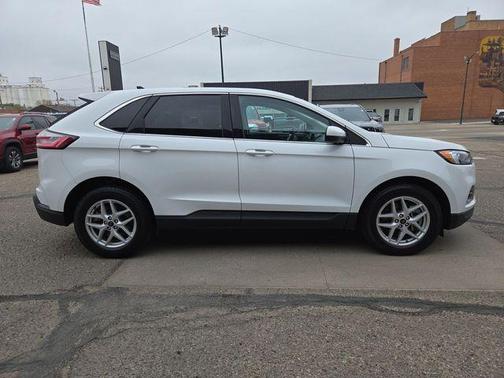Oxford White 2024 Ford Edge SEL