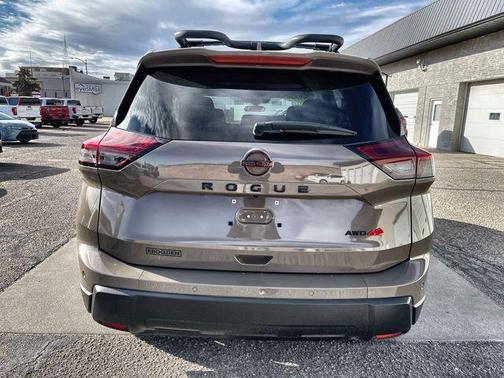 2025 Nissan Rogue Rock Creek